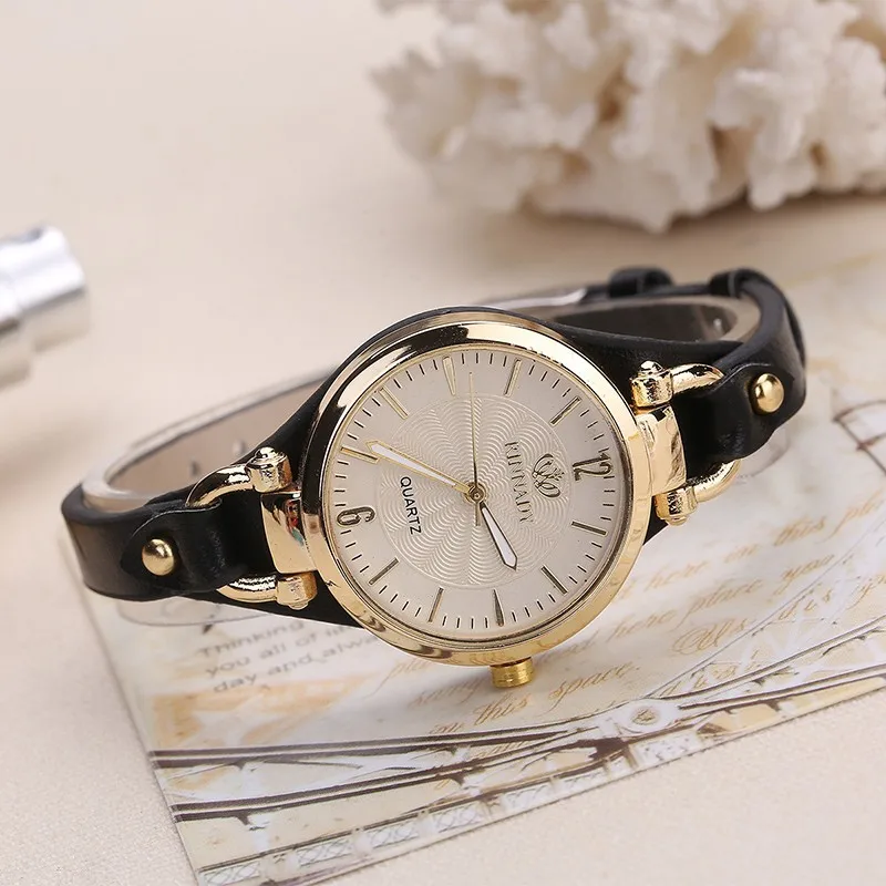 Top Fashion Women's Watch Ultrafine Leather Strap Round Dial Women's Quartz Watch As A Gift For Lovers And Elders