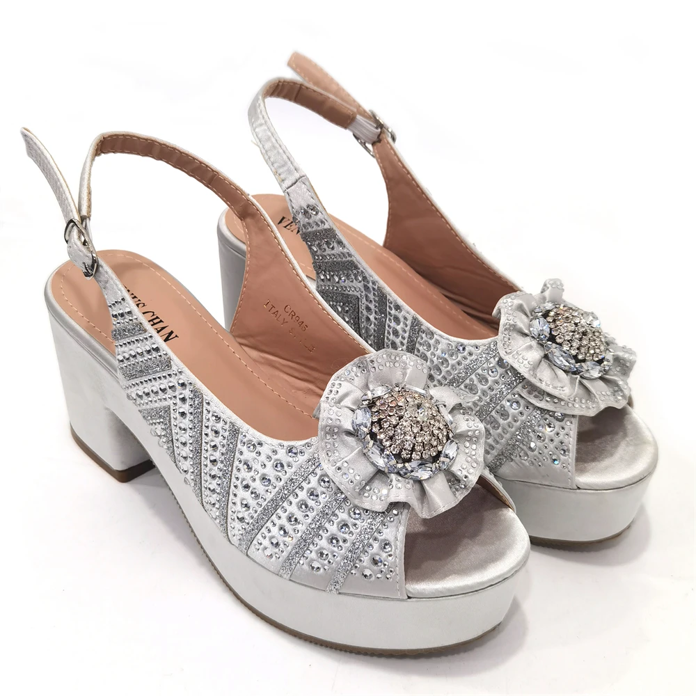 Venus Chan Lastest Noble and Elegangt Fashionable Special Style Ladies Shoes and Bag Set in Silver Color for Party and Wedding