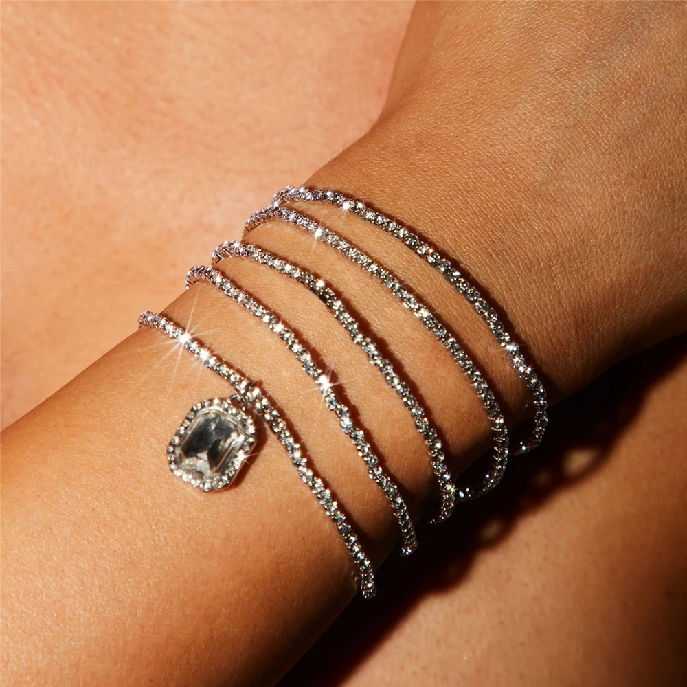 

New Luxury Shiny Multilayer Rhinestone Bracelet Ladies Temperament Fashion Bling Crystal Pendant Claw Chain Jewelry Wholesale