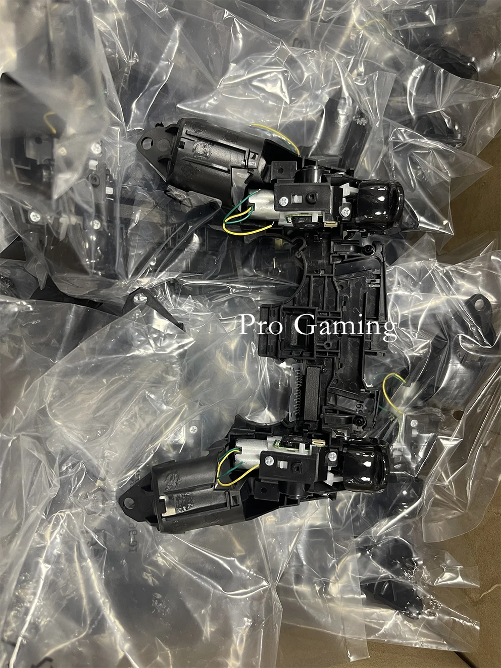 Замена контроллера PS5 BDM-030, внутренняя средняя рамка, адаптивная триггерная кнопка L2 R2, опорный кронштейн, проводящая пленка (art.: 3920cdeeb9462) - 3920cdeeb9462