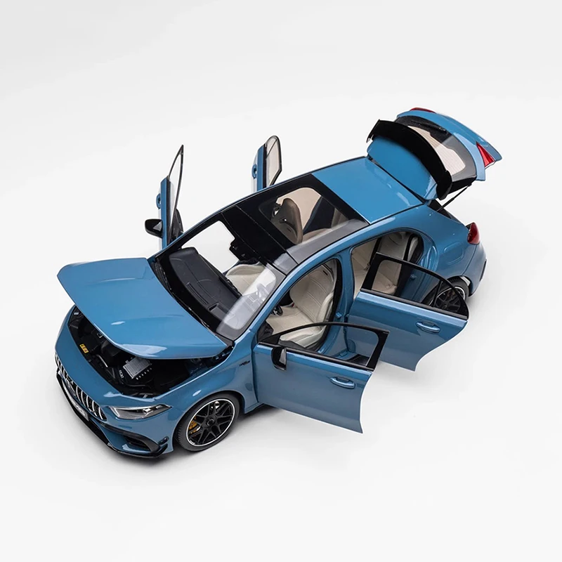 Коллекция автомобилей Kiloworks/NZG 1:18 A45 S Performance