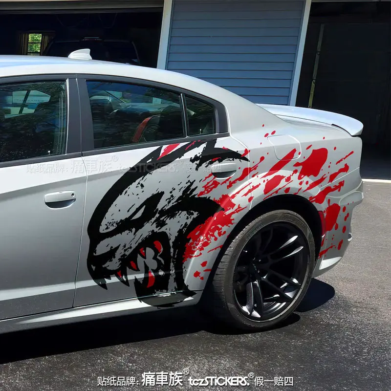 Фото Виниловые наклейки для автомобилей Dodge Challenger, модные спортивные и стильные наклейки для кузова. №3