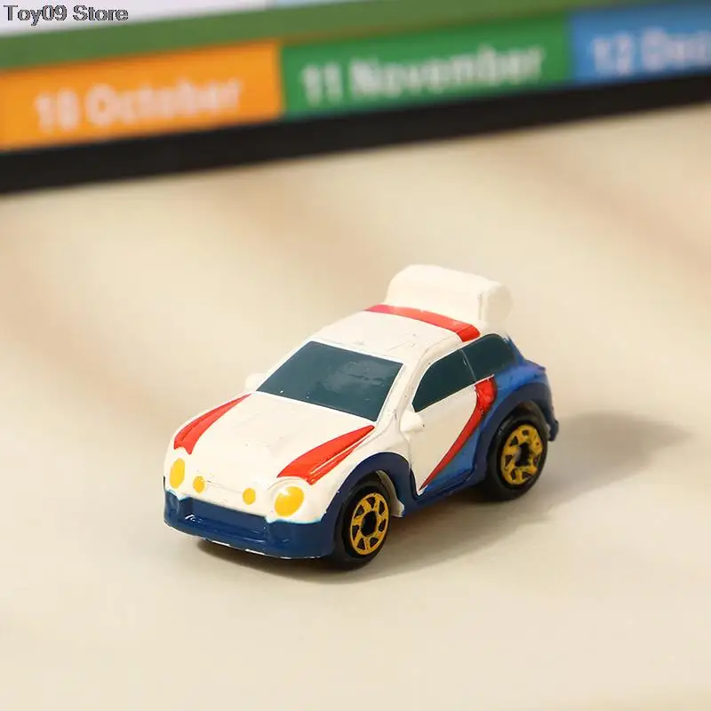 

Новинка, 1 шт., миниатюрный игрушечный автомобиль, украшения, милая Модель гоночного автомобиля из сплава, украшение для кукольного домика, аксессуары для детей, подарки