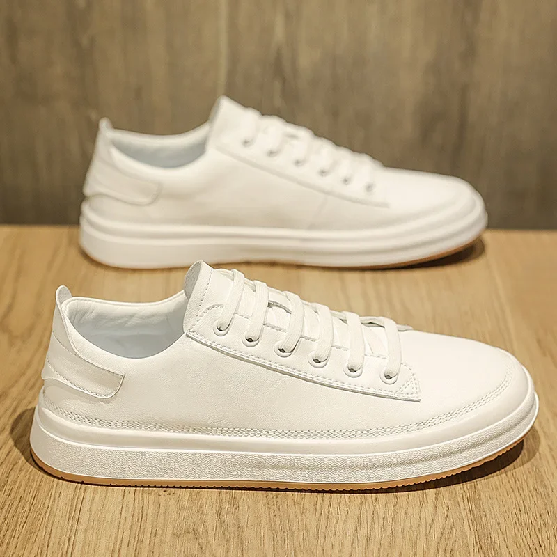 Мужские кроссовки на плоской подошве белые легкие из дышащего материала