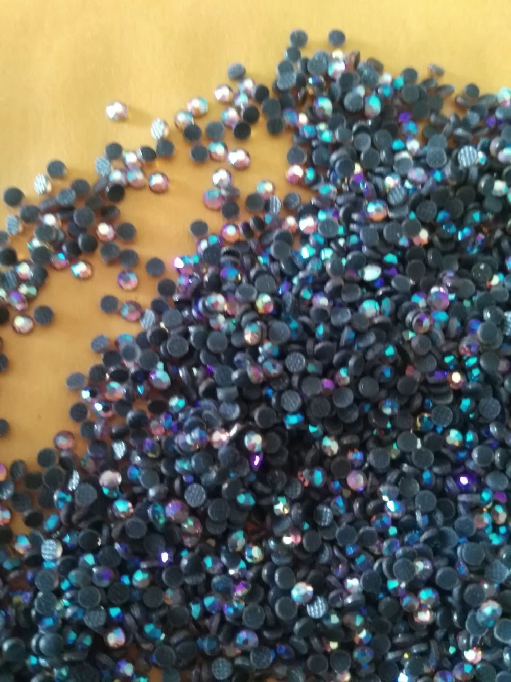 

1000 шт/лот 3D Типсы для дизайна ногтей SS6 2 ммчерная AB Смола Кристалл плоский задний горный хрусталь украшения ногтей использовать клей, NRM0115245333