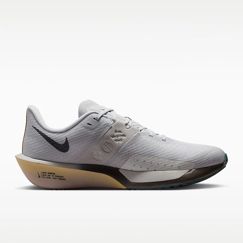 Фото Мужские беговые кроссовки Nike FV6040‑004 с амортизацией Air Zoom, дышащие, легкие, для тренировок и занятий спортом. №3