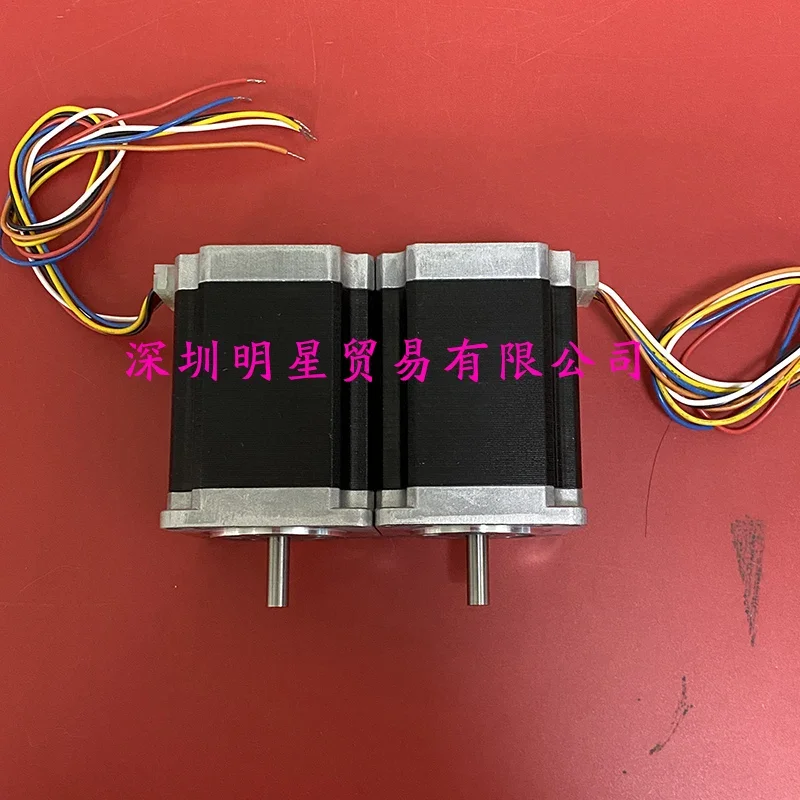 103H7126-0740 оригинальный шаговый двигатель SANYO