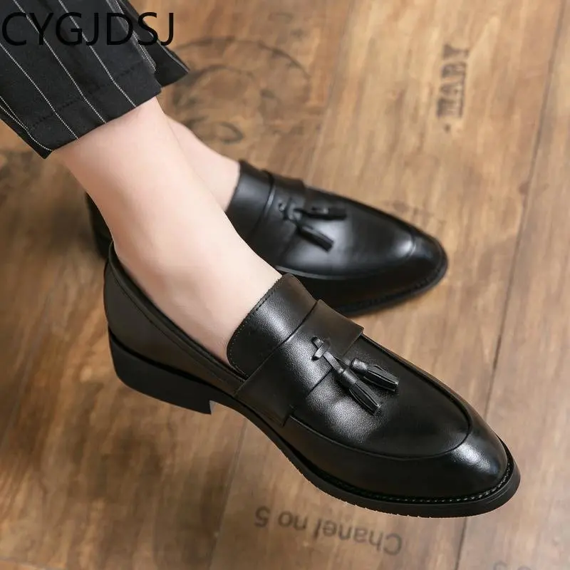 

Casuales Office 2023 Coiffeur Slip on Shoes Men Dress Shoes Loafers Men Italian Formal Shoes for Men Business Suit Zapato Hombre