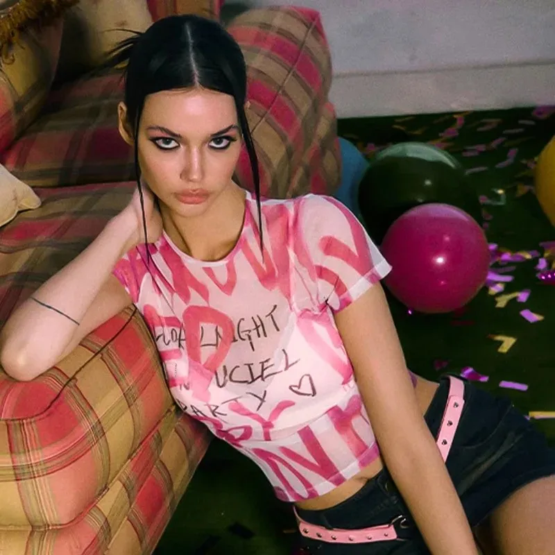 Q23TP312 модный розовый пуловер с круглым вырезом и буквенным принтом Новое