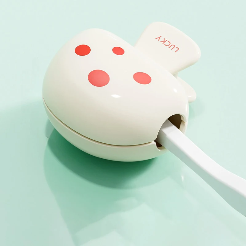 

Пластиковый защитный чехол для зубной щетки