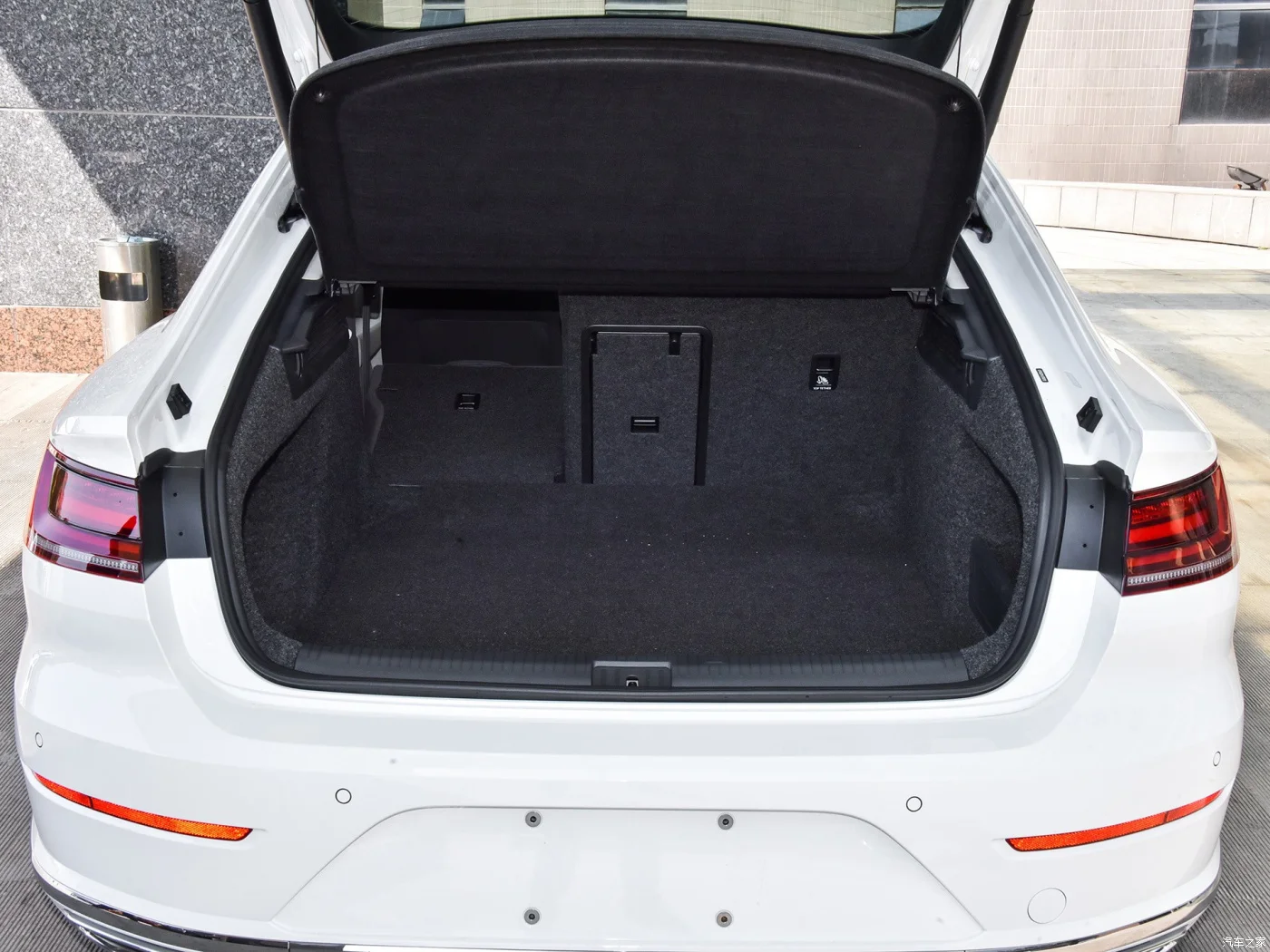 Чехлы из искусственной кожи для автомобильных сидений Volkswagen Arteon New CC 2019 2020 2021 2022