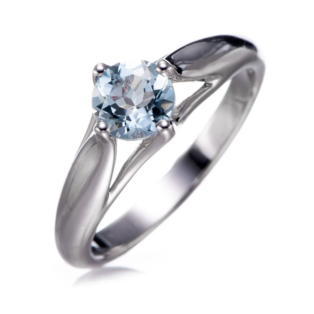 

Кольцо из стерлингового серебра с аквамарином и родиевым покрытием