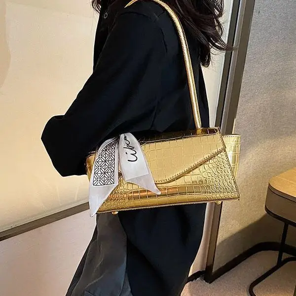 

2023 New Trendy Fashion Version Niche Design High-end Sense Crocodile Pattern Silk Scarf Handbag Women's Cross-body Baguette
