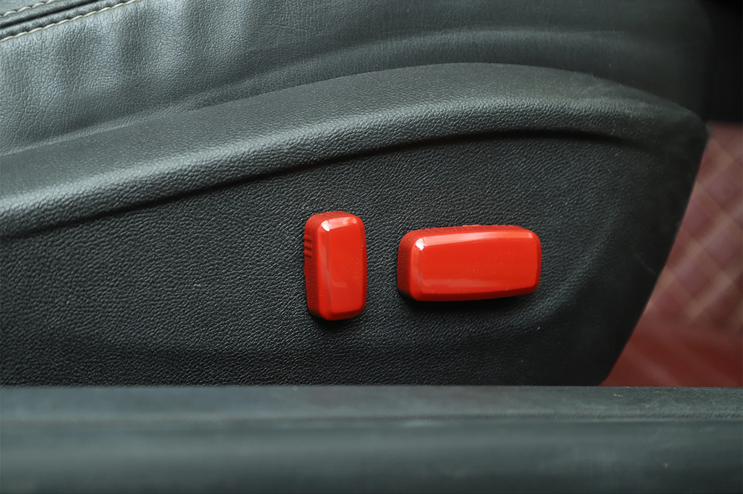 Декоративная накладка для салона автомобиля с регулировкой сиденья Chevrolet Camaro 2010