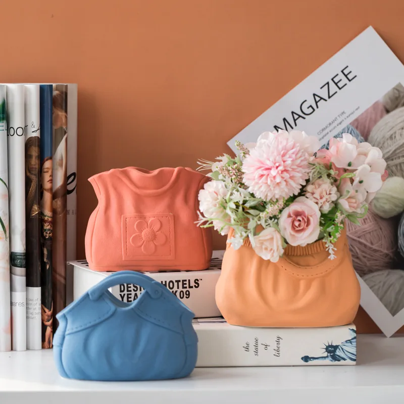 

Frosted Wide Mouth Handbag Ceramic Vase Decoration Simple European Retro Large Mouth Matte White Orange Red Blue