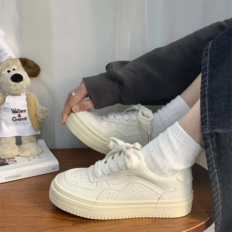 Women's leather toe small white laces breathable hole casual fashion board shoes versatile trend women's shoes