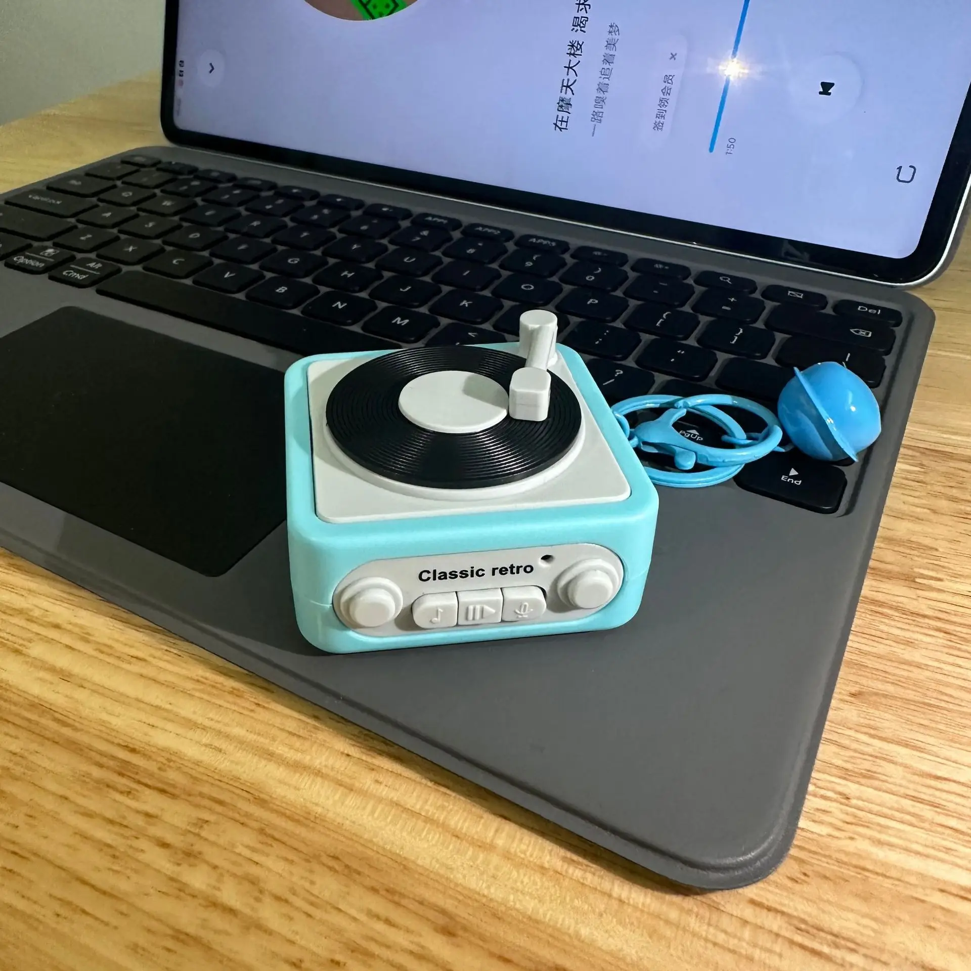 1 шт. милый винтажный магнитофон подарок для пары брелок мини-записываемый синий