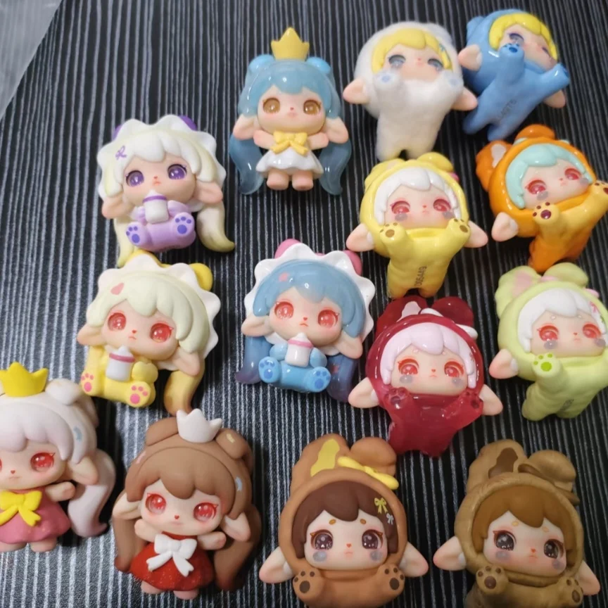 Фото Мини-фигурка кролика Ruby Blind Box: милая плюшевая игрушка-дизайнерская фигурка, украшение для рабочего стола, декор для дома и офиса, для взрослых коллекционеров №3