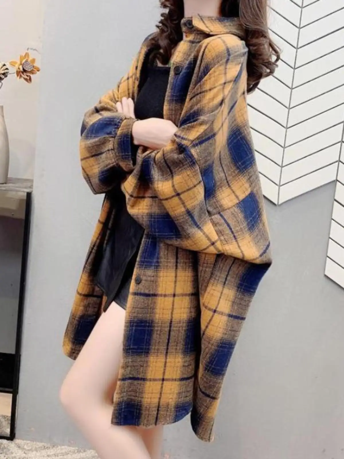 Рубашка женская длинная в клетку модная весенняя свободная уличная одежда стиле