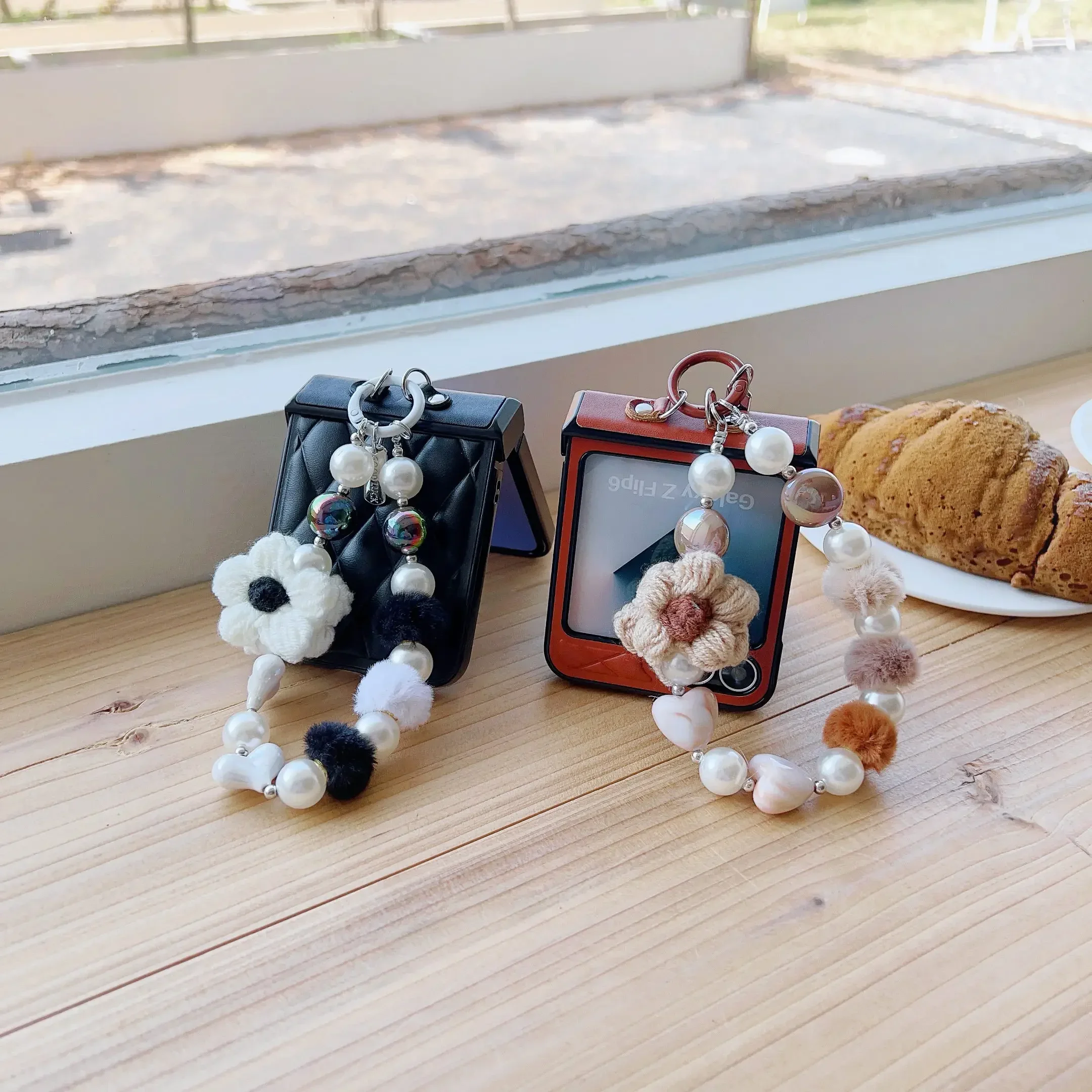 Чехол для телефона с милым блестящим жемчугом из искусственной кожи и ремешком