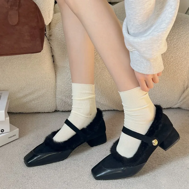 Женская пикантная обувь на среднем каблуке с мехом новые туфли-лодочки