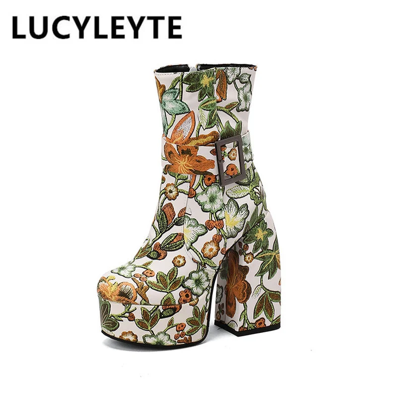 

2022 Women's Winter New Fashion Embroidery Pattern Thickened High-heeled Thick-bottomed Round Toe Side Zipper Ankle Boots