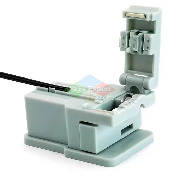New Hand Tool FTTH Optical Fiber Cutter Tungsten Steel Sheet Fiber Optical Cleaver Tool Plastic Material Special Free Shipping