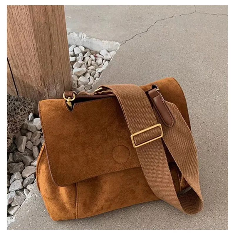 

Сумка на плечо QUEENSHOW женская с откидной крышкой, винтажный саквояж кросс-боди из искусственной кожи на широком ремешке, дизайнерский вмести...