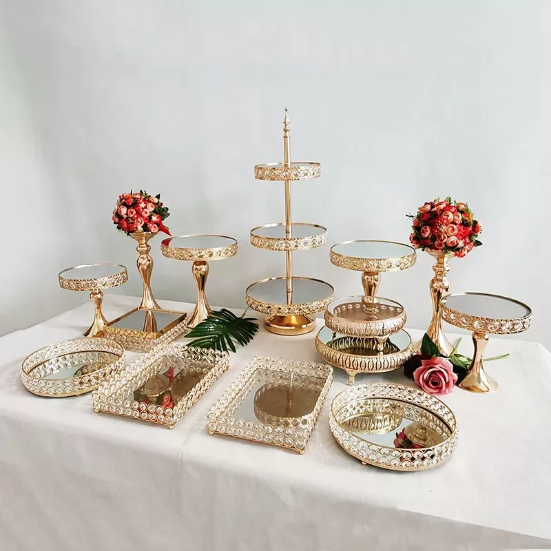 

Gold Antique Metal Cake Stand, Round Cupcake Stands, Wedding Birthday Party Dessert Cupcake Pedestal/Display/Plate
