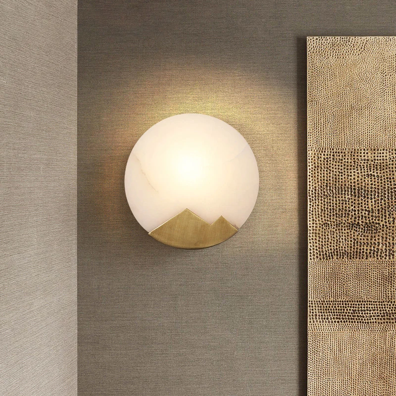 

Современная Минималистичная латунная настенная лампа E14, креативный индивидуальный прикроватный светильник для спальни, гостиной, дивана, настенная мраморная лампа