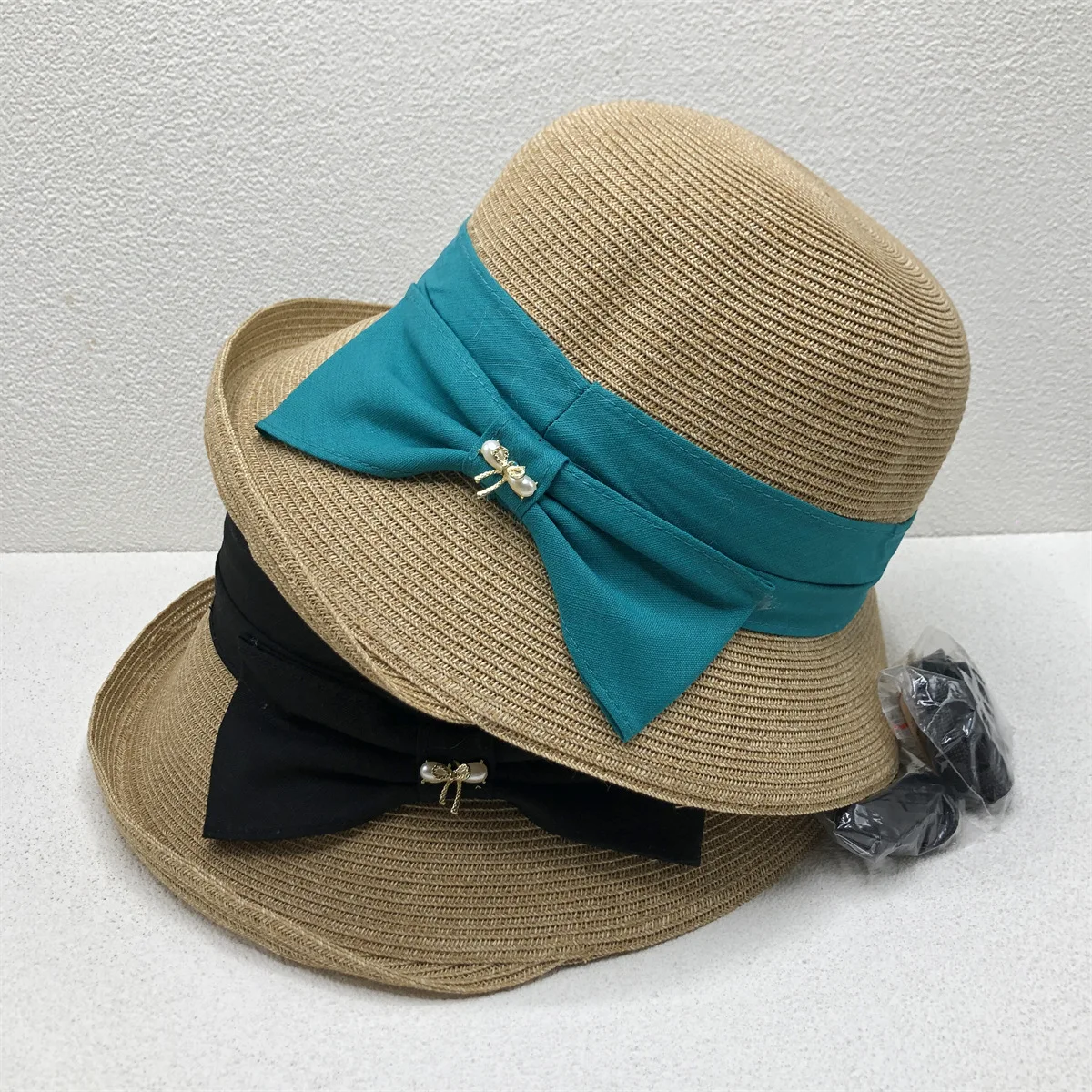 

Japanese Fine Grass Woven High-quality Raffia Women's Fisherman Hat Bow Pearl Solid Color Beach Vacation UV Women's Straw Hat