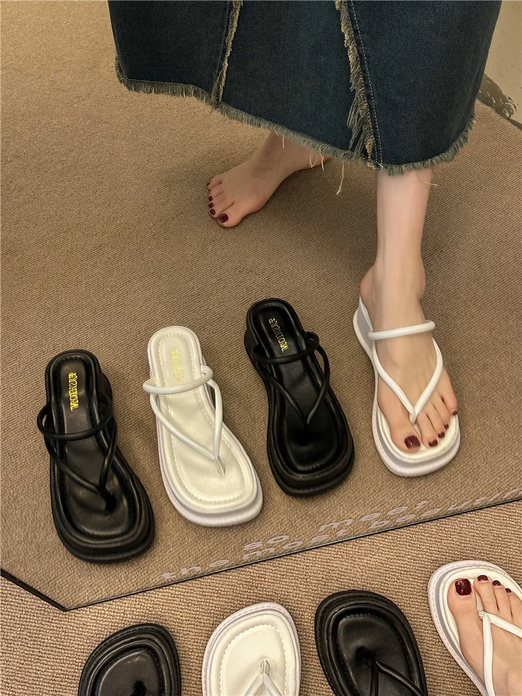 

On A Wedge Slippers Soft Shoes Rubber Flip Flops Platform Med Slides Fashion Comfort Hawaiian Flat Summer Luxury PU Fabric Rome