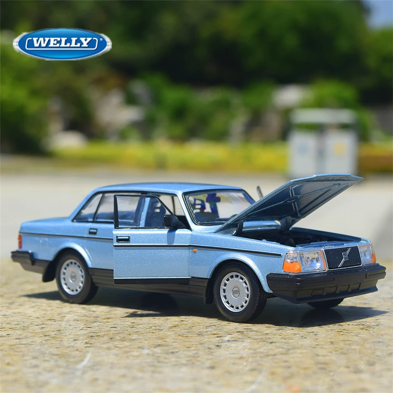 

WELLY 1:24 VOLVO 240 GL Alloy Car Model Diecast Metal Classic Vehicles Car Model High Simulation Collection Childrens Toys Gifts