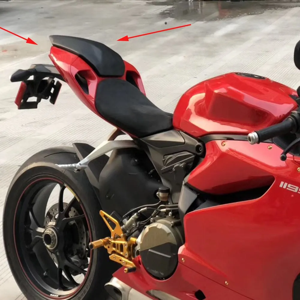 Фото Подушка заднего пассажирского сиденья мотоцикла подходит для Ducati 899 Panigale 1199 S R 2012 2013 2014 2015 2016. №1