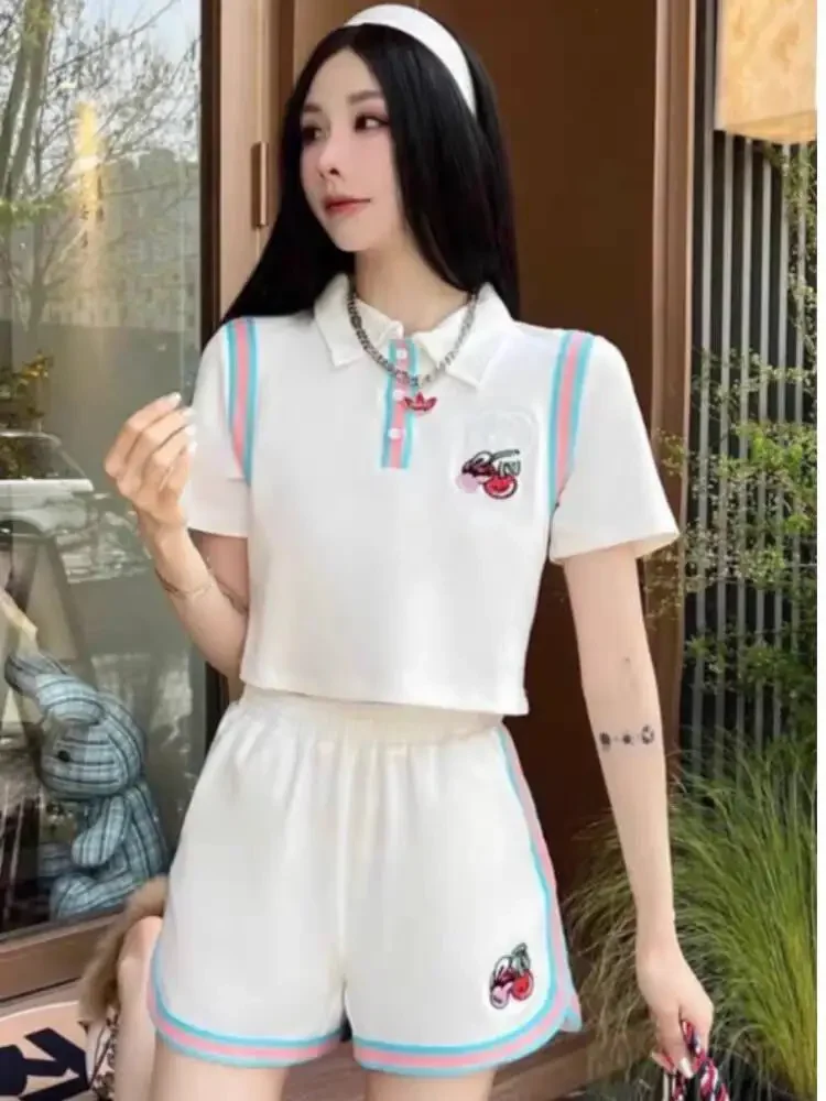 Женский трикотажный костюм из двух предметов тонкий спортивный свободного