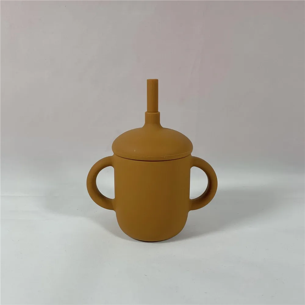 Силиконовая тренировочная чашка для малышей 2022 небьющаяся с соломинкой