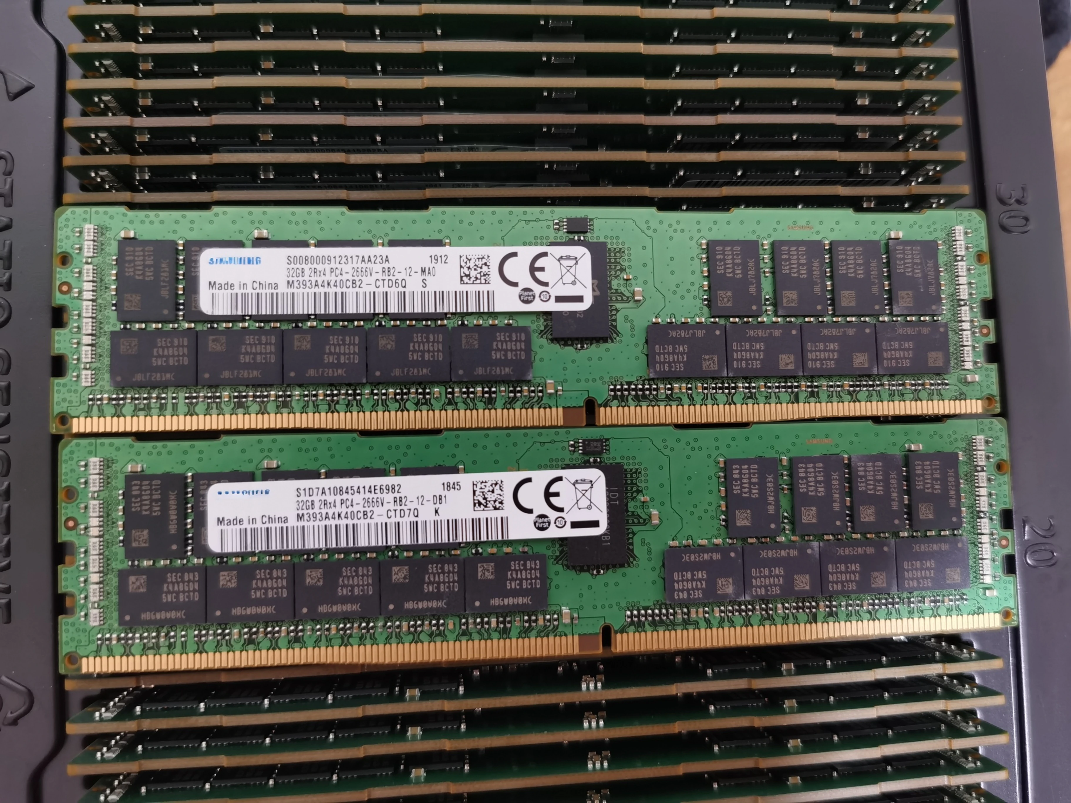 

RAM New original 32G 2RX4 PC4-2666V DDR4 2666mhz ECC REG memory stick