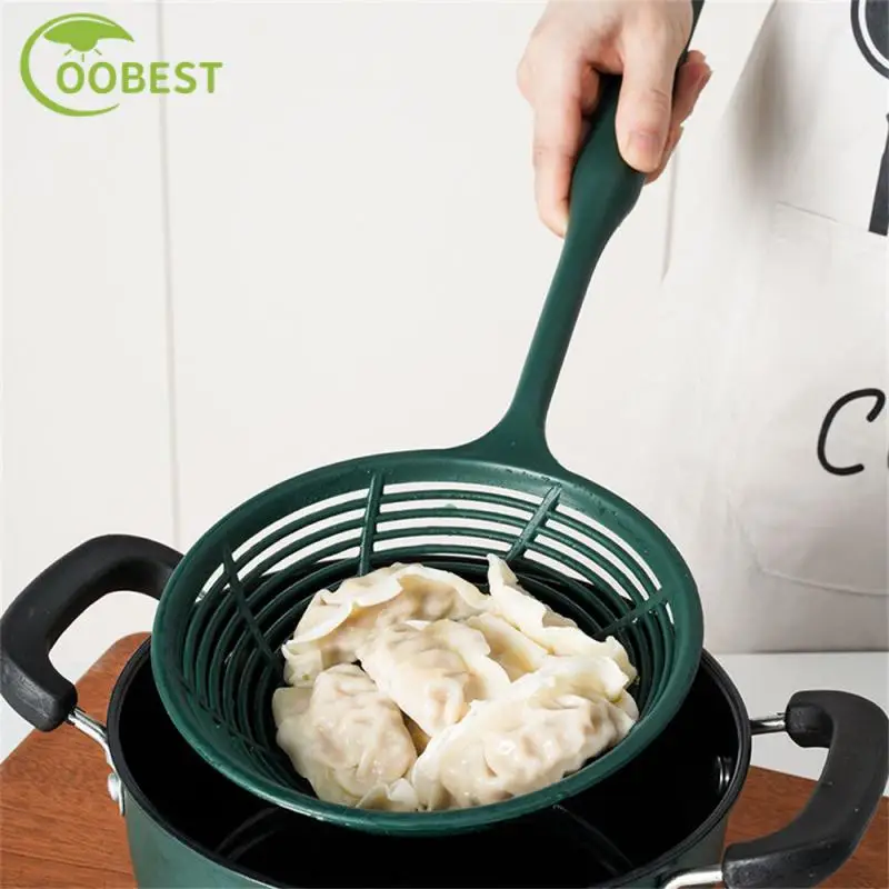 

1pcs Long Handle Spoon Noodles Dumpling Strainer Kitchen Silicone Strainer Kitchen Tool Large Colander Kitchen Accessories