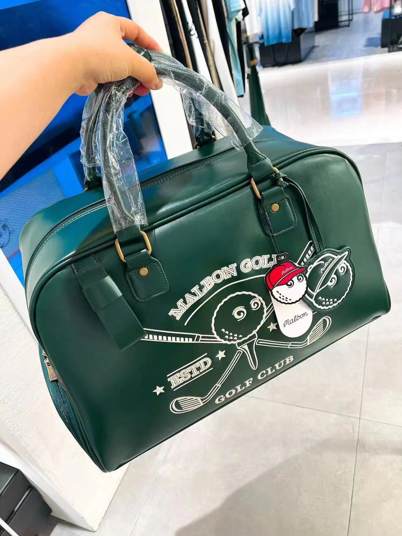 2022 new golf clothing bag next hand-carried foreskin and hardware all open mold custom texture super good Outdoor leisure bag