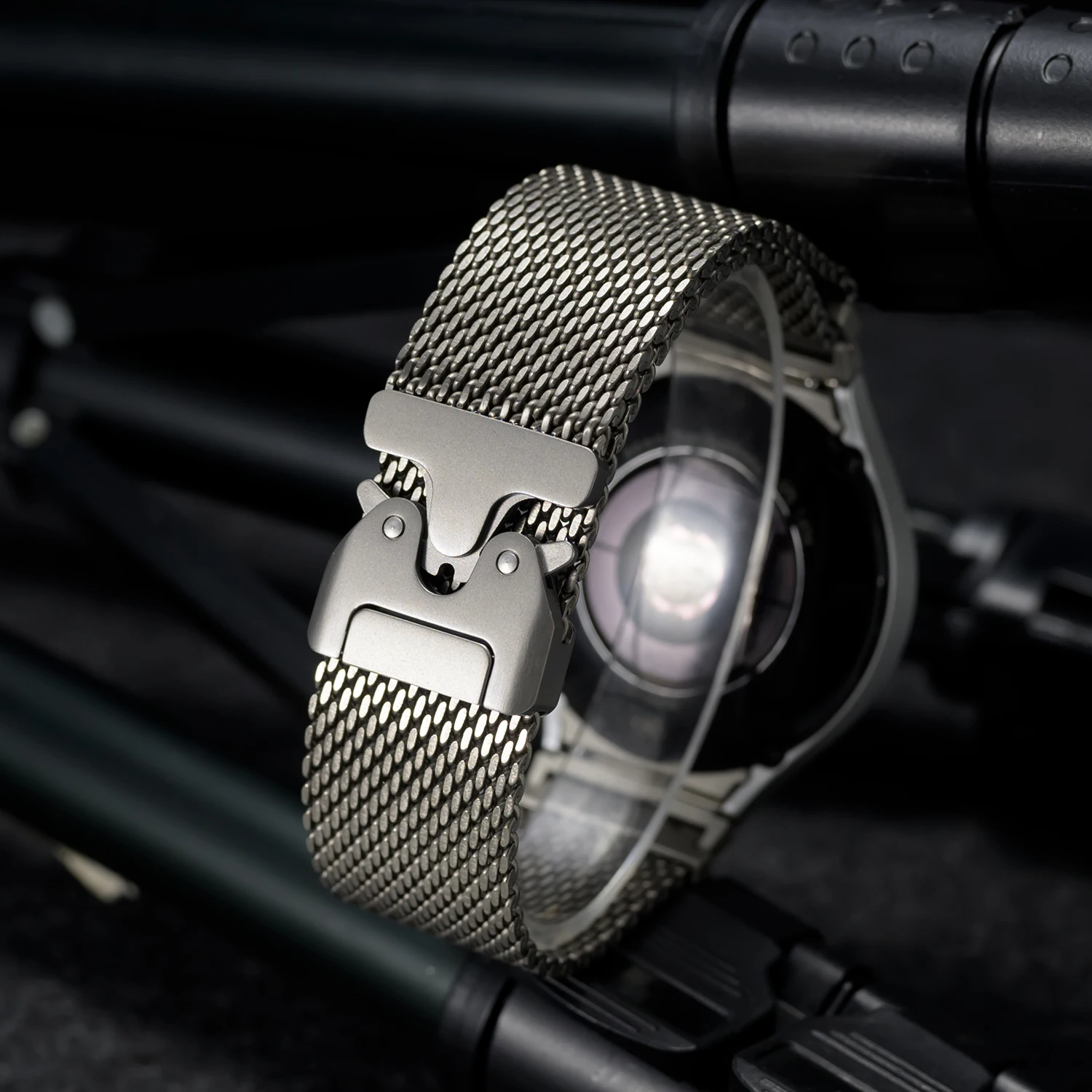 Фото Миланский ремешок из 100% чистого титана для Samsung Galaxy Watch 7, 6, 5, 4, 40 мм, 44 мм/5 Pro, 45 мм/6 Classic, 43 47 мм, ремешок без зазоров №1