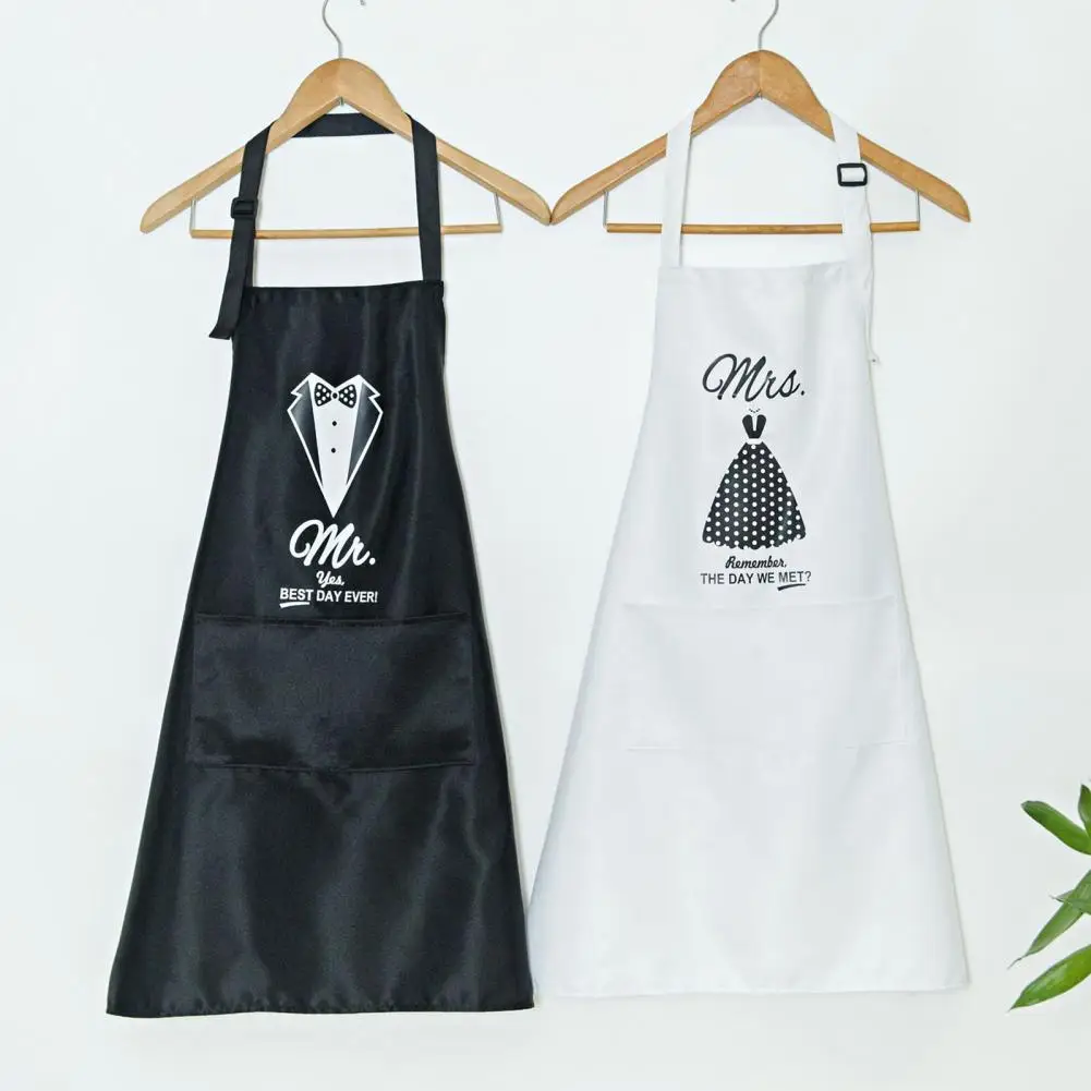 

Unique Couple Gift Idea Mr Mrs Apron Set Stylish Couple Apron Set Wedding Anniversary Engagement Gifts for Mr Mrs Durable