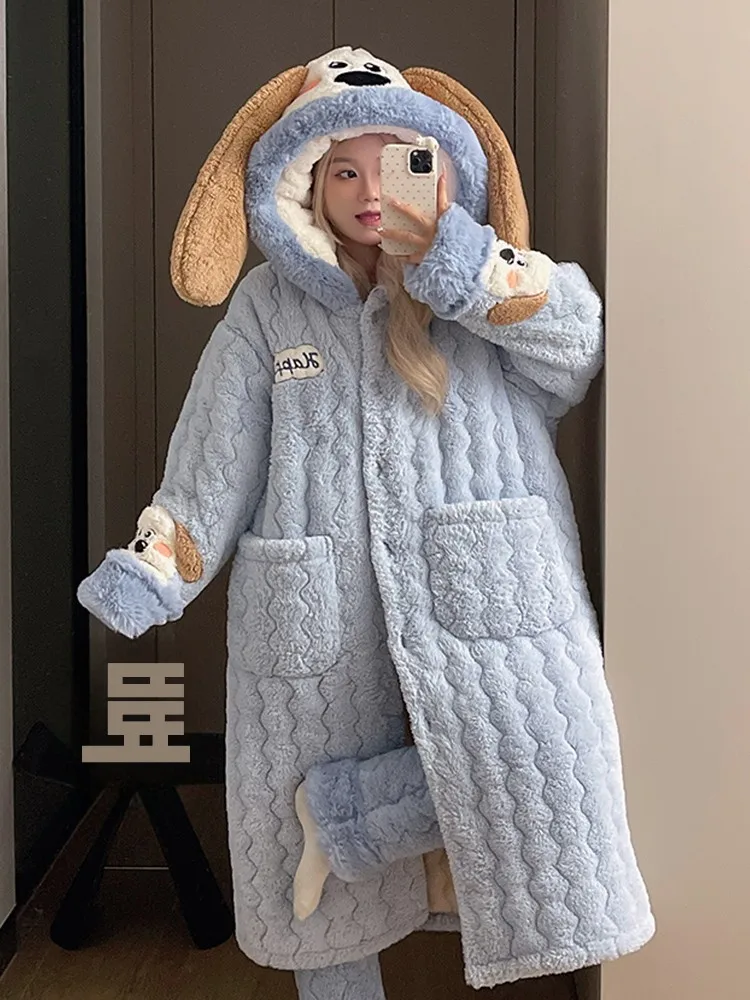 Пижамы из кораллового флиса женская осенне-зимняя ночная рубашка стеганая