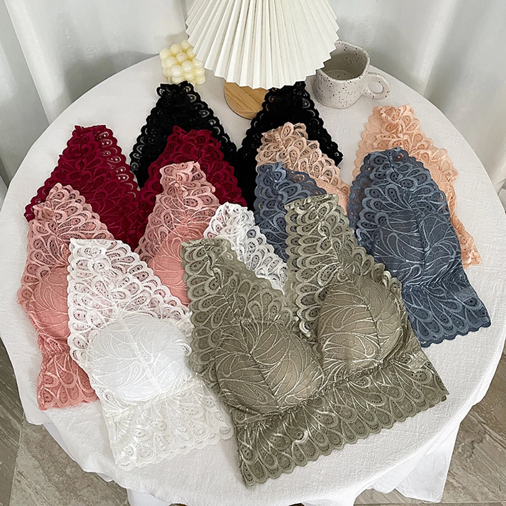 

Бюстгальтер женский кружевной бесшовный с чашками пуш-ап