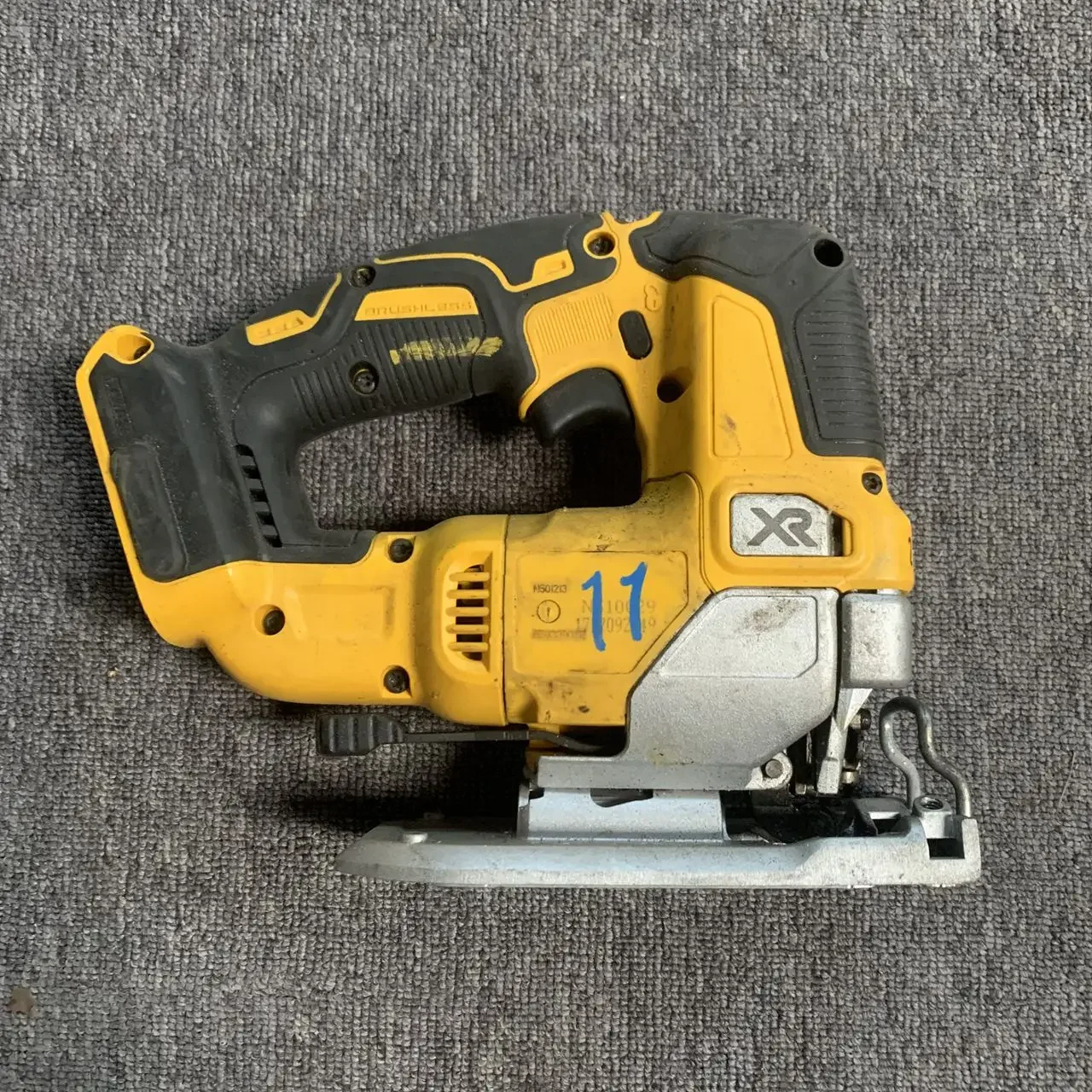 DEWALT DCS334N 18V XR бесщеточный лобзик только б/у