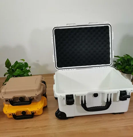 Жесткий пластиковый защитный чехол для переноски инструмента аналогичный Pelican