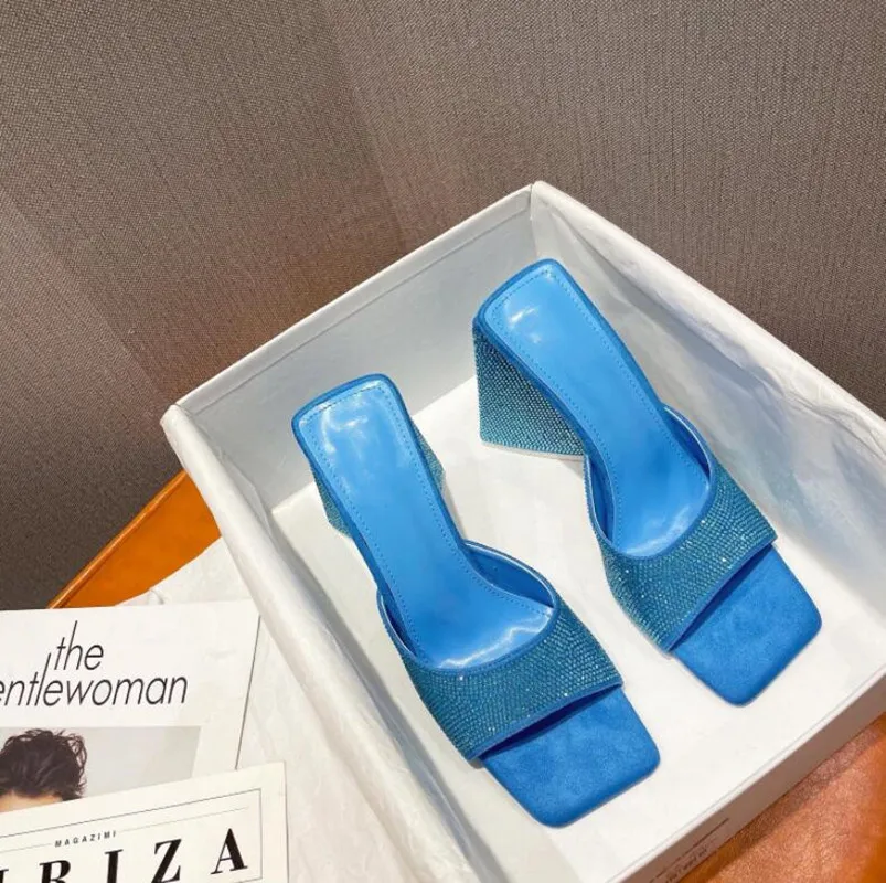 

Женские туфли на толстом каблуке, летние туфли со стразами и треугольным каблуком, Размеры 35-41