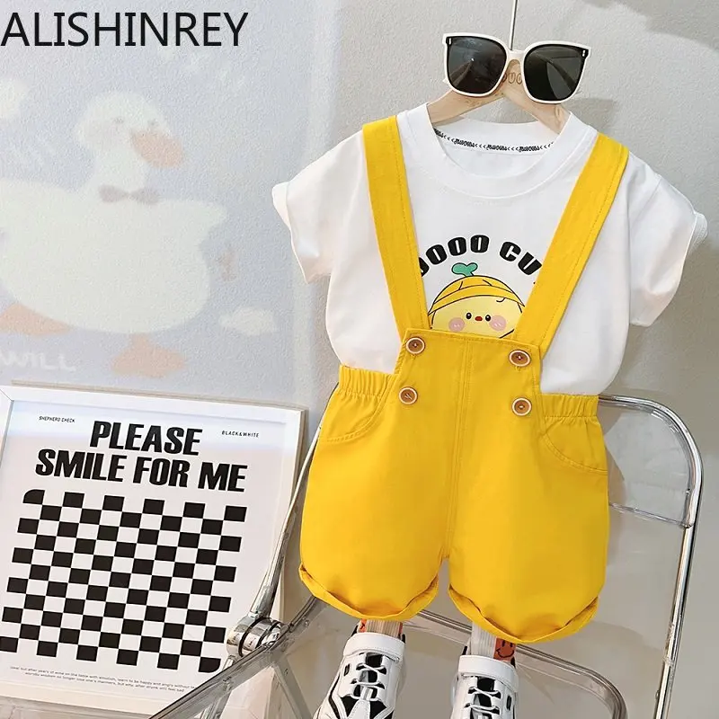 

Комплект одежды для мальчиков ALISHINREY, Новинка лета 2023, Модный Стильный хлопковый костюм высокого качества с мультяшным принтом утки, Детский костюм