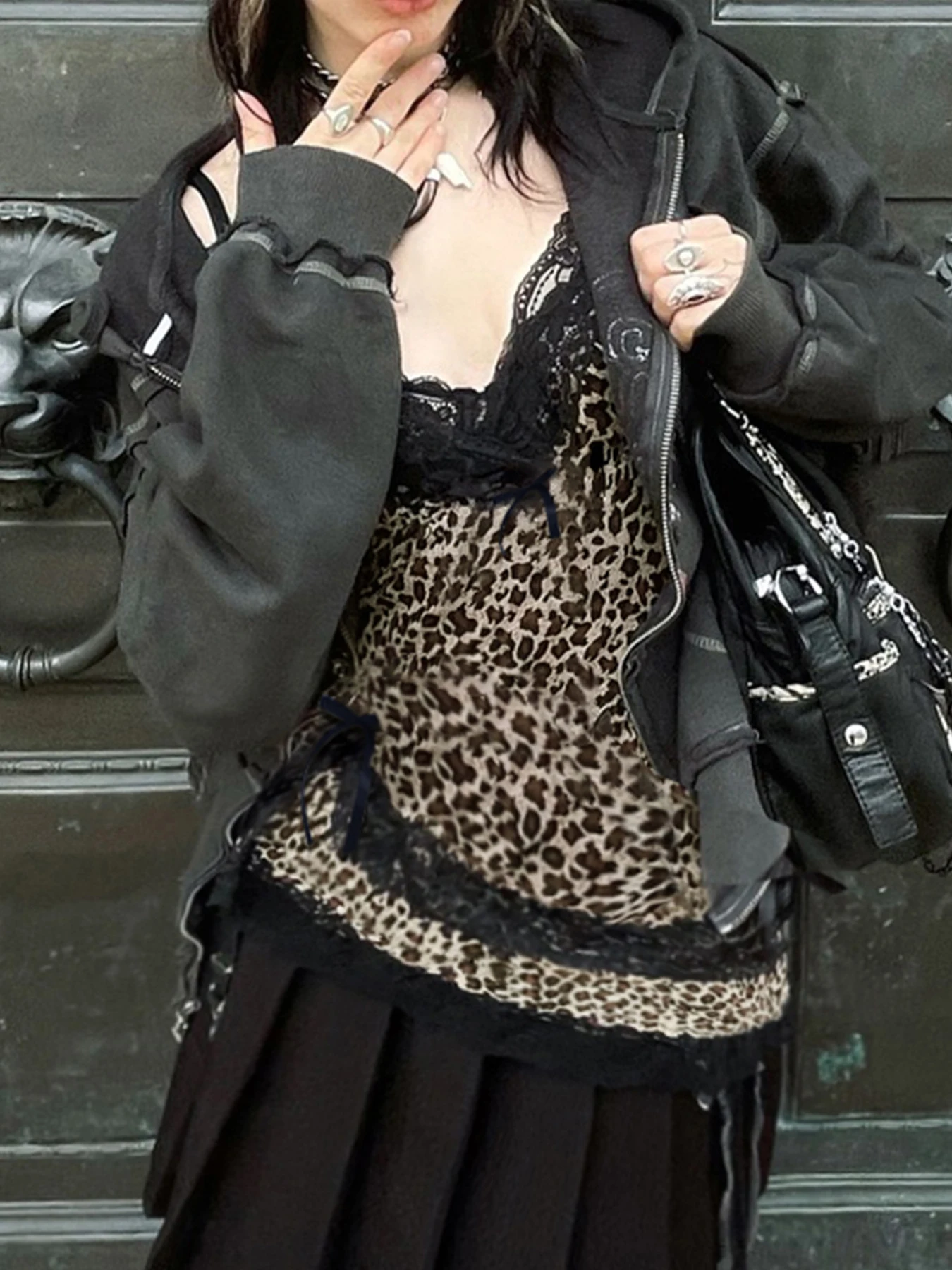 Sweetown Y2k леопардовые тонкие топы с кружевной отделкой и v-образным вырезом на шее