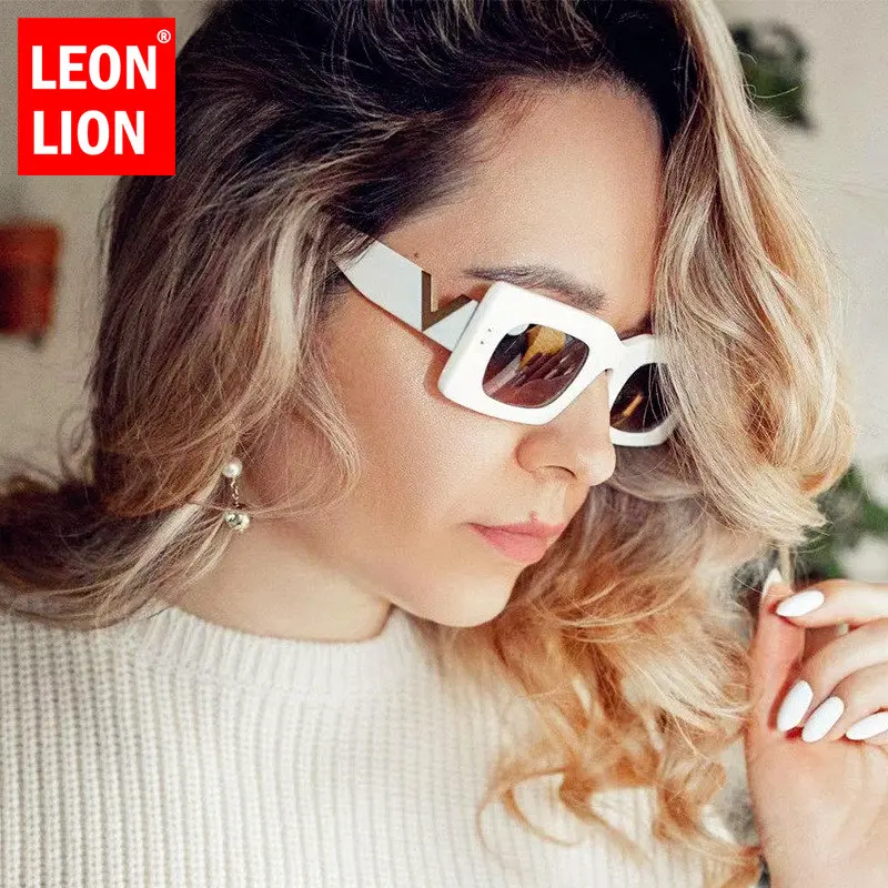 

LeonLion 2022 Rectangle Retro Sunglasses Women High Quality Eyeglasses Women Small Glasses Women Punk UV400 Gafas De Sol Hombre