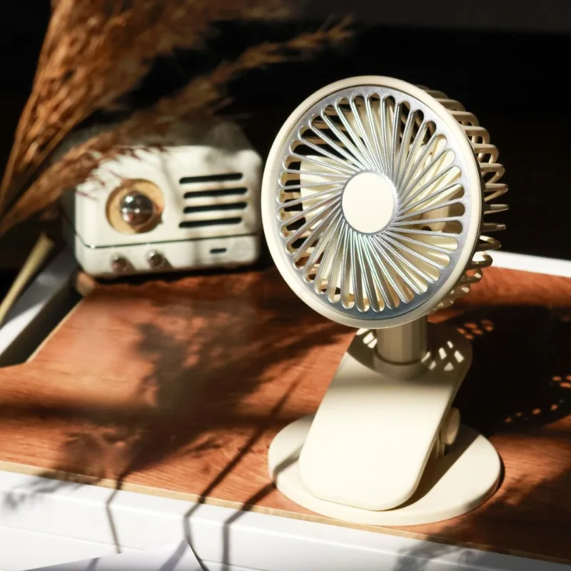 Минималистичный настольный мини-вентилятор с зажимом и USB-зарядкой для